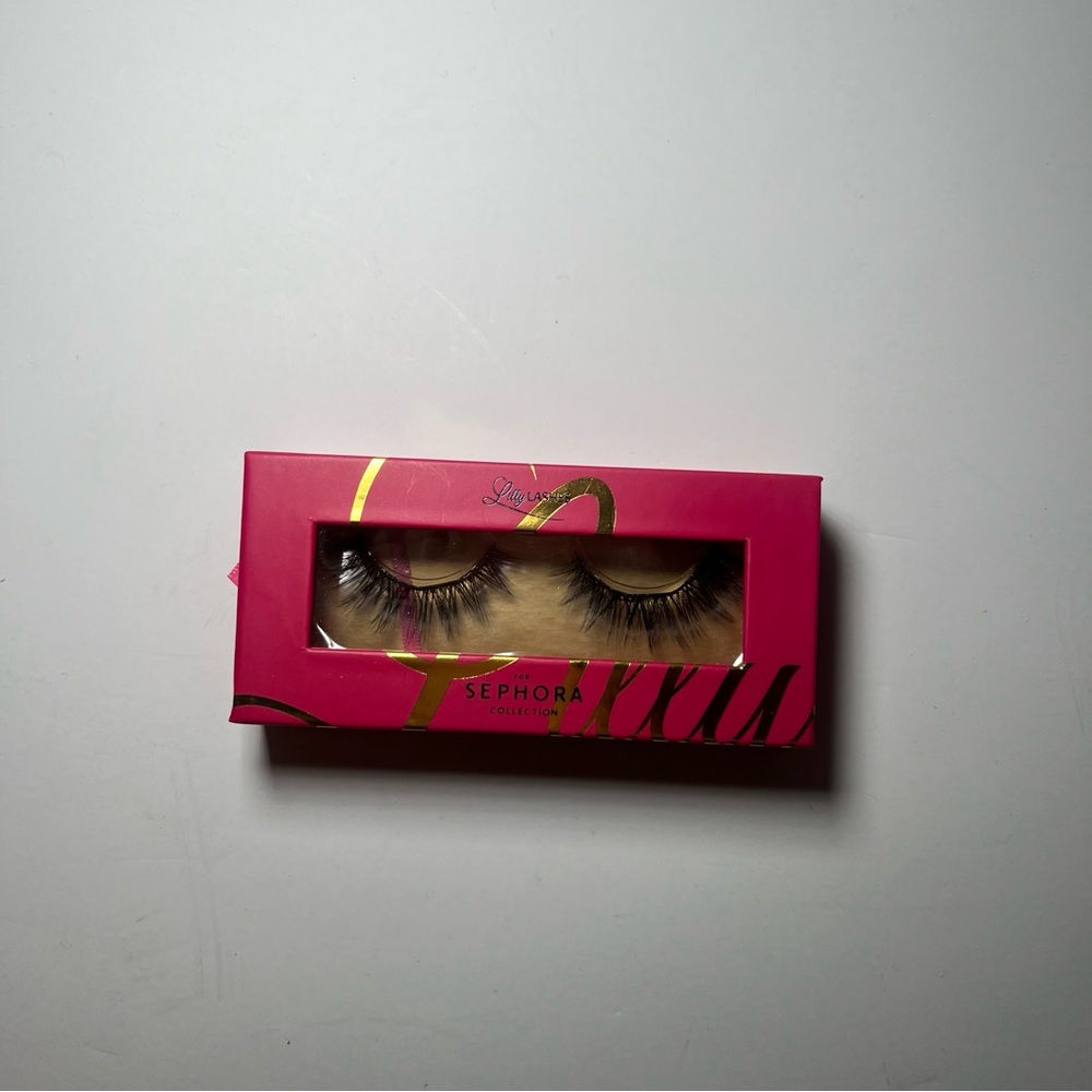 NWT Lilly Lashes for Sephora Collection in style London